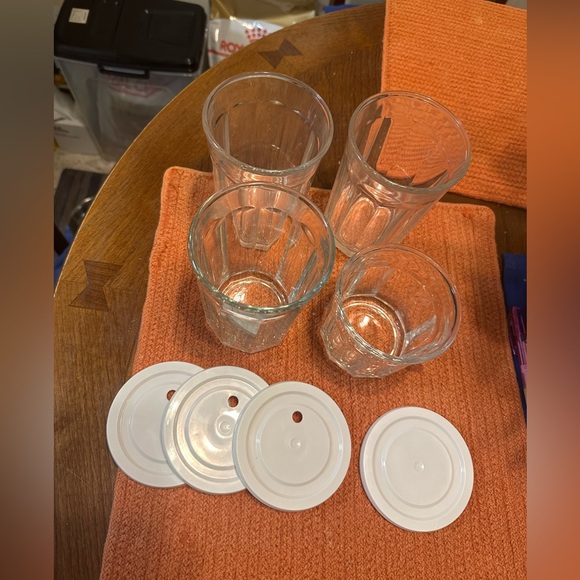 Working Drinking Luminarc Clear Glass Tumbler Set 4 w lids - Picture 2 of 7